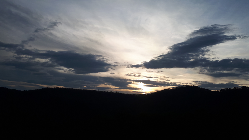 Illustration for article titled Sunset on the Blue Ridge Parkway